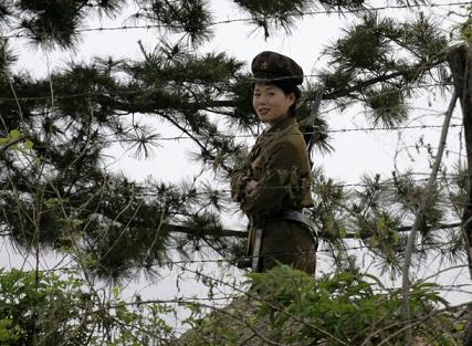 Nordkoreanische Soldatin heute